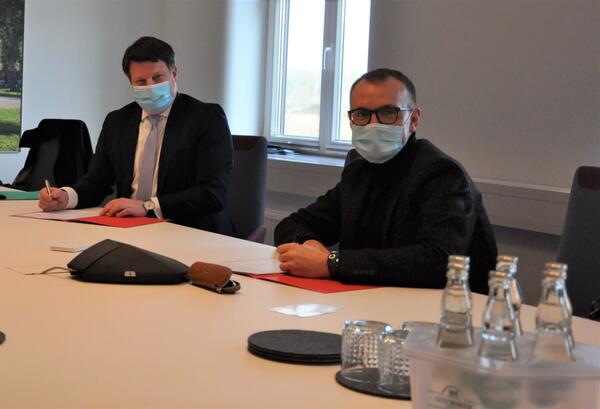 2021-03-01-Guntram-Sydow-und-Landrat-Stefan-Sternberg-c-Landkreis-Ludwigslust-Parchim