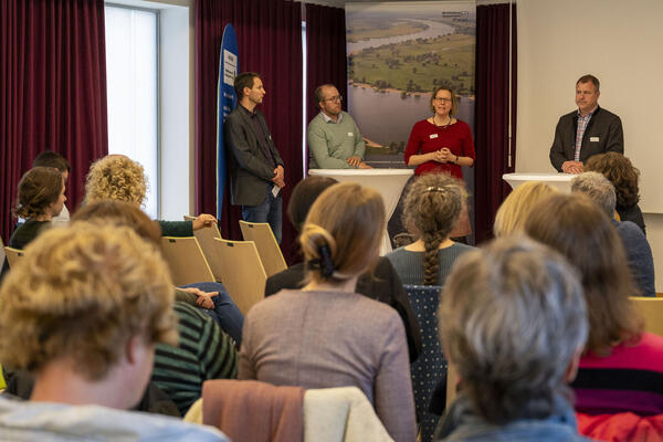 2024-04-16_Dialogforum_LW_Bio-re_na_Diskussion_S_Hoffmeister
