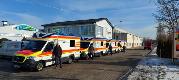 2026-03-19 Neue Rettungswagen f&uuml;r den Rettungsdienst des Landkreises