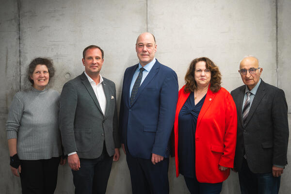 Pr&auml;sidium von links nach rechts - Dr. Marianne R&ouml;ckseisen, Tobias Ponto, Olaf Steinberg, Ute Lindenau, Georg Ihde