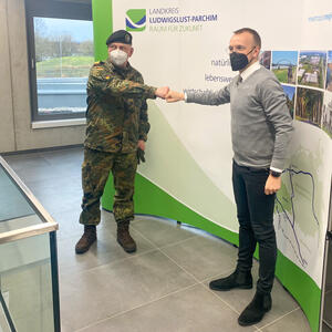 Brigadegeneral Andreas Henne und Landrat Stefan Sternberg