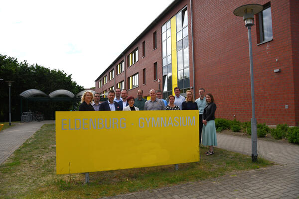 2022-06-17 Stadt Ludwigsfelde besucht Eldenburg-Gymnasium Lübz