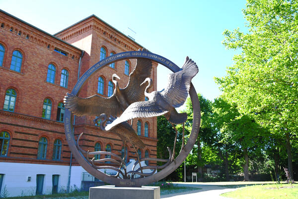 2022-06-23 Eine Skulptur für den Landkreis Ludwigslust-Parchim
